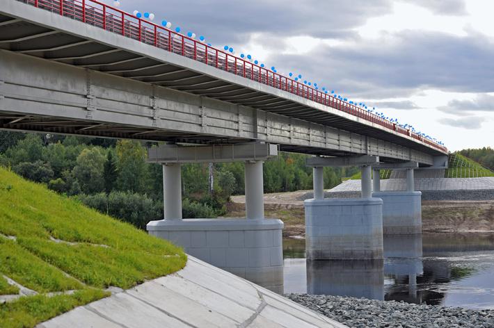 В Тюменской области открылся новый мост через Демьянку